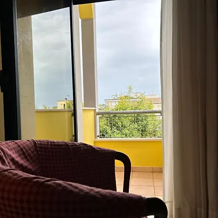 Costa Hotel *